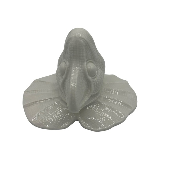 Lurking Lizard Flared Neck Lizard wall Hook - Picture 7 of 13